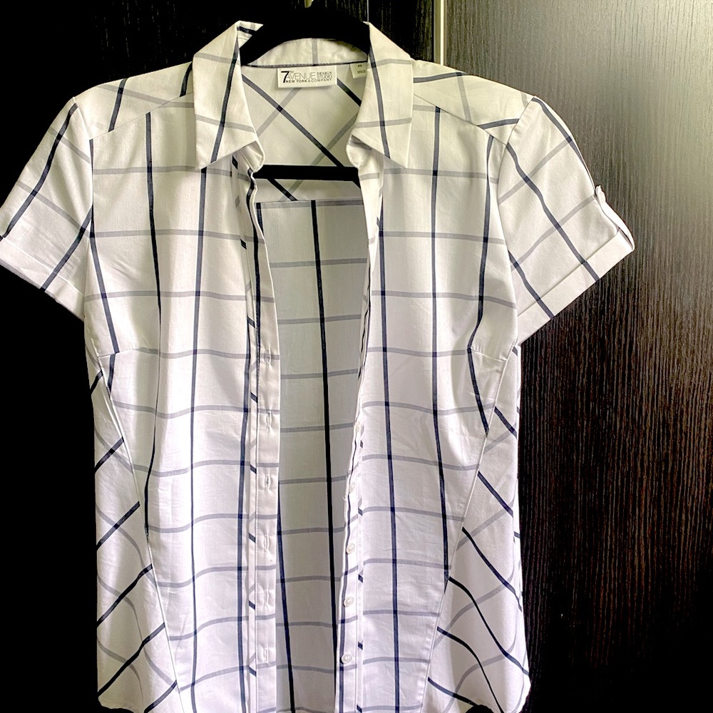 Half sleeve shirt